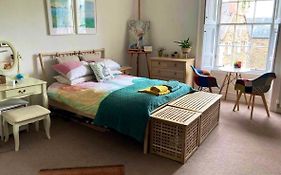 Spacious And Cozy Apartment In The Heart Of Haddington